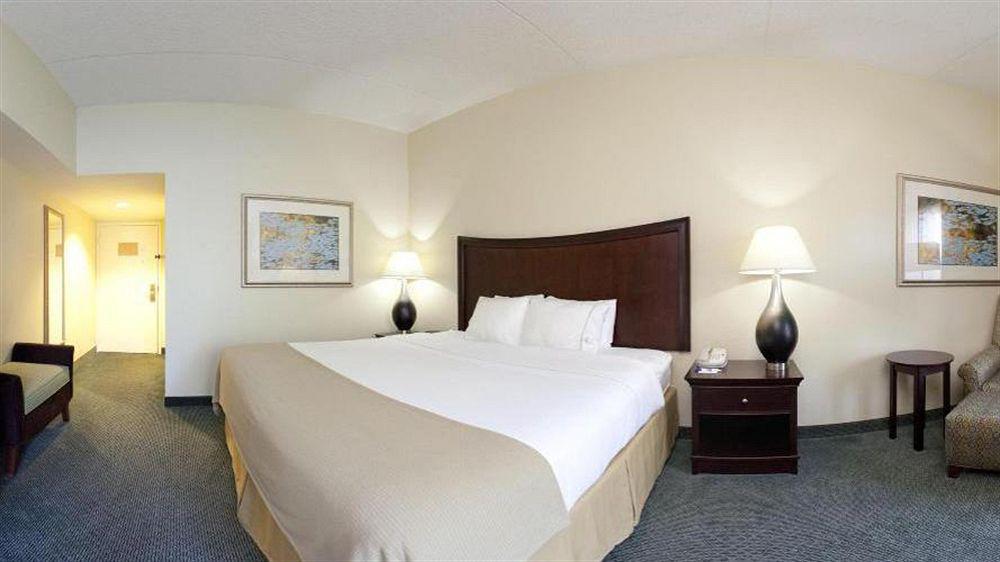Holiday Inn Express Indianapolis Airport By Ihg Plainfield Kültér fotó