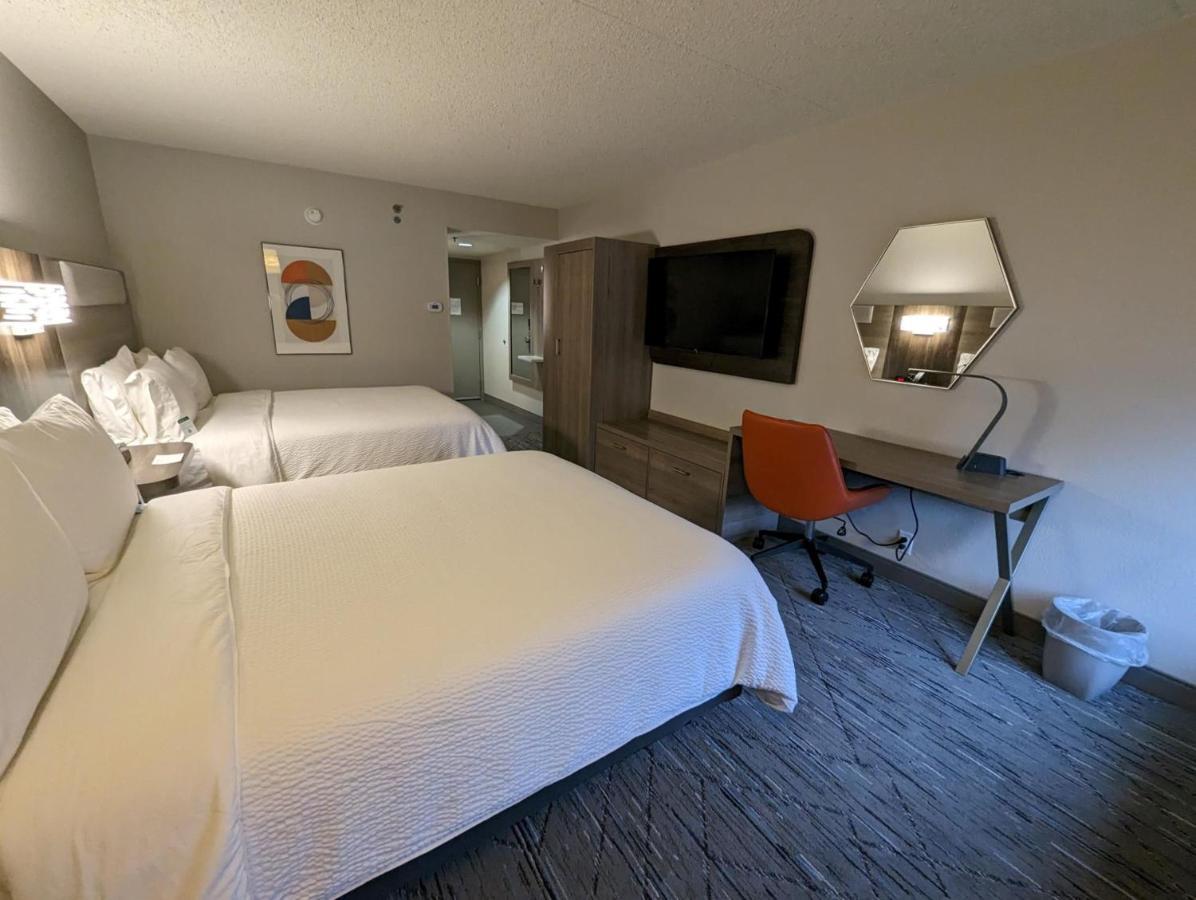 Holiday Inn Express Indianapolis Airport By Ihg Plainfield Kültér fotó