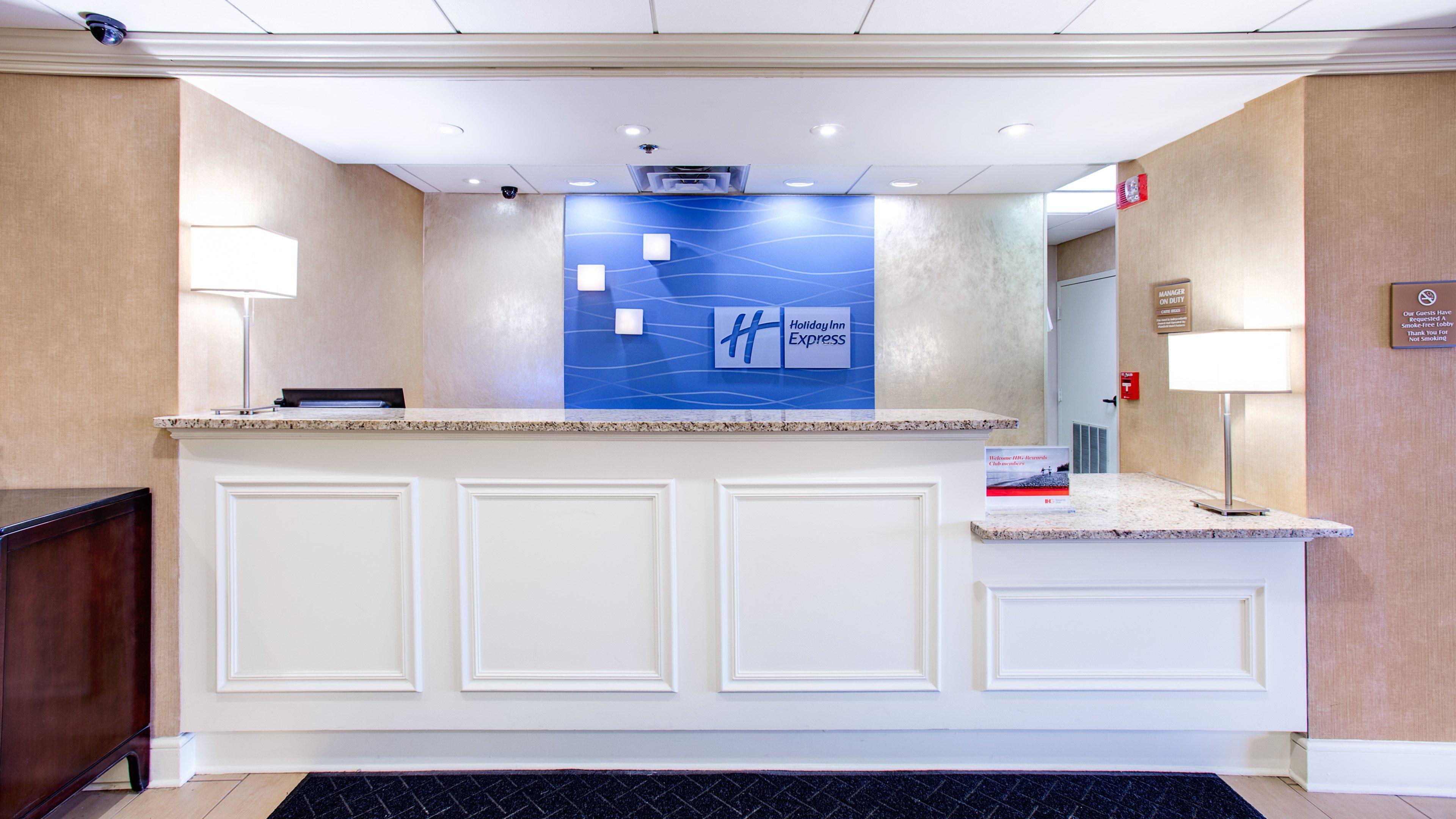 Holiday Inn Express Indianapolis Airport By Ihg Plainfield Kültér fotó