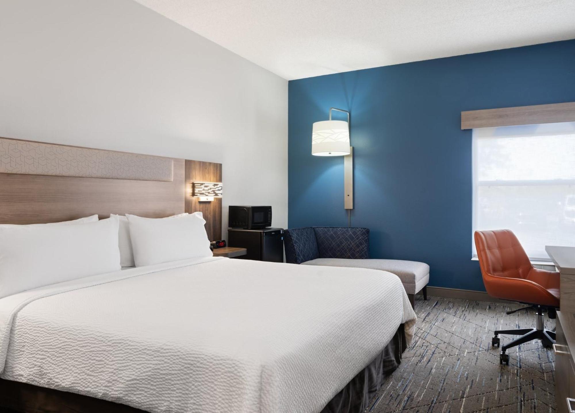 Holiday Inn Express Indianapolis Airport By Ihg Plainfield Kültér fotó