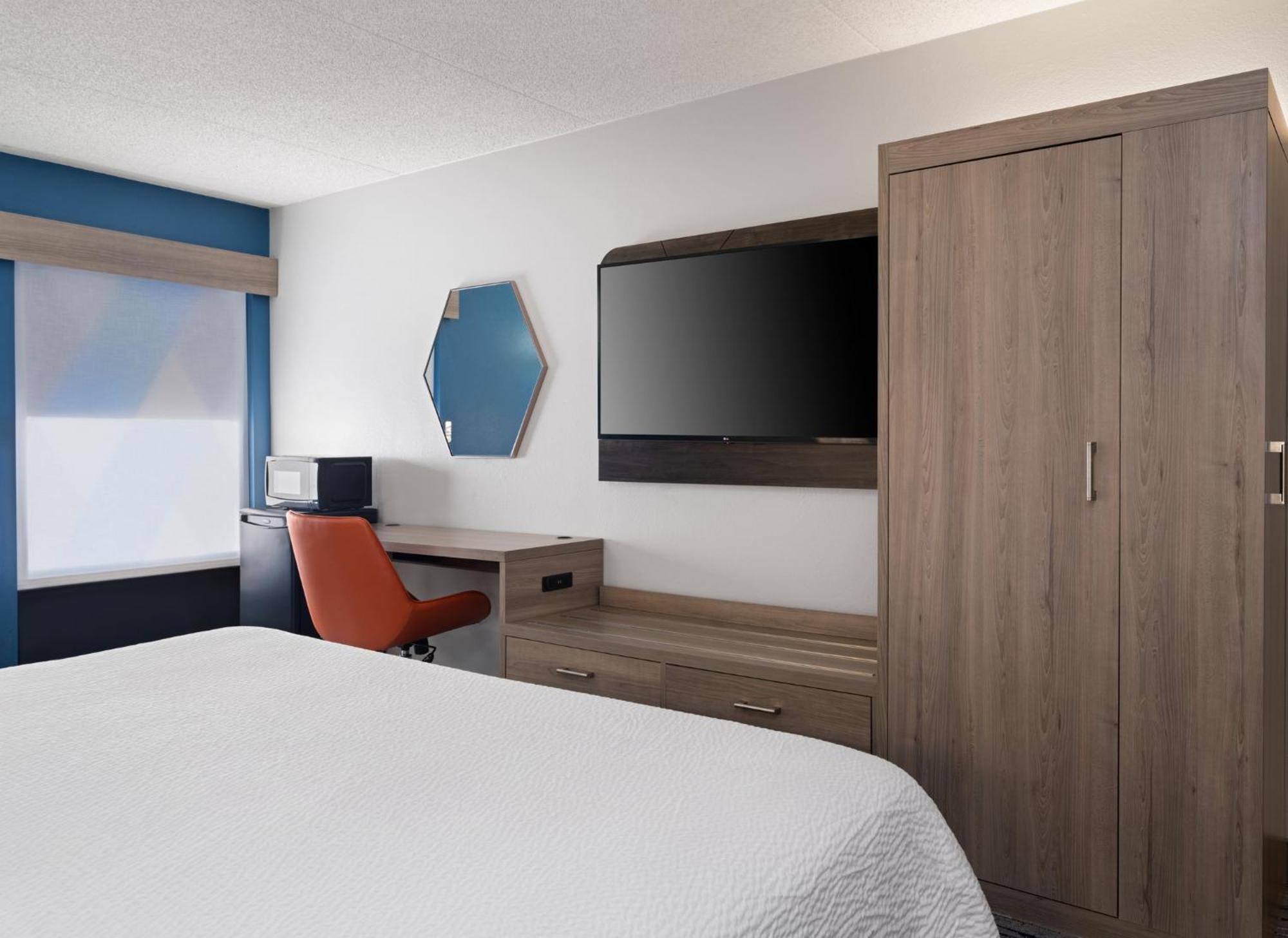 Holiday Inn Express Indianapolis Airport By Ihg Plainfield Kültér fotó