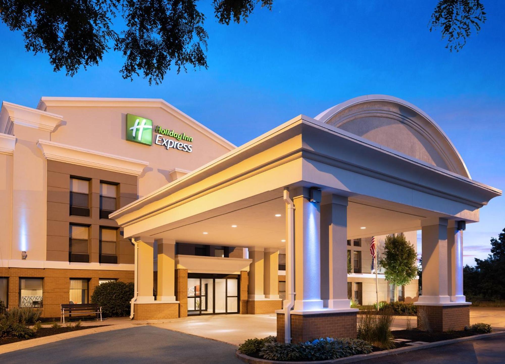 Holiday Inn Express Indianapolis Airport By Ihg Plainfield Kültér fotó