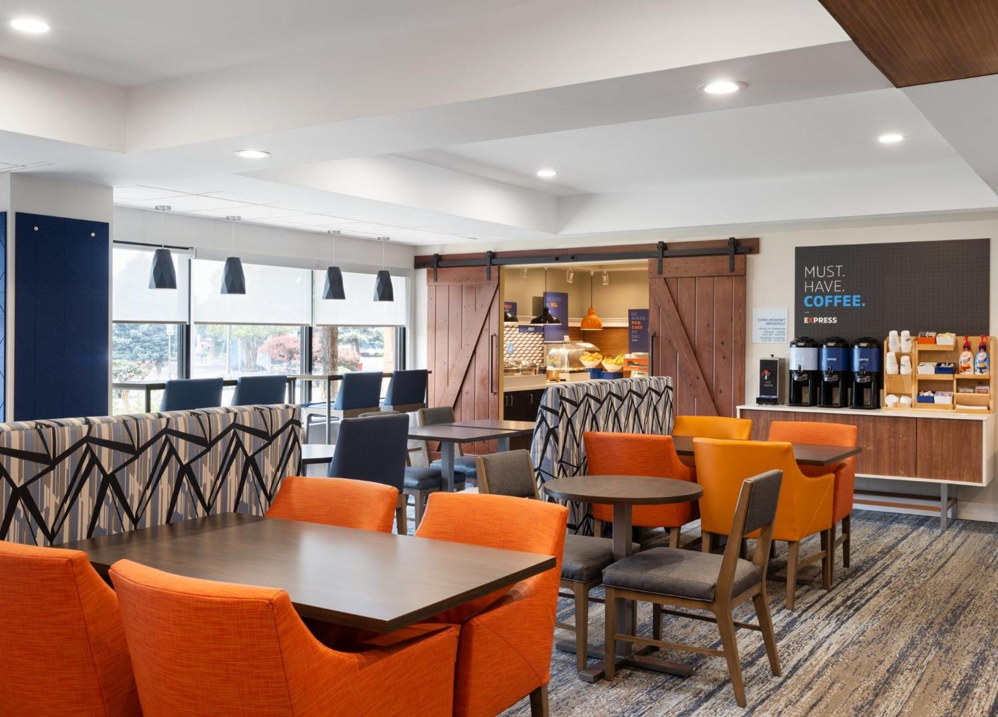 Holiday Inn Express Indianapolis Airport By Ihg Plainfield Kültér fotó